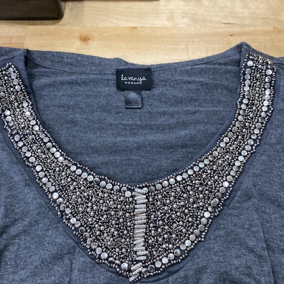 Shark bite Tank - Picture 3 of 3